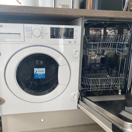 Stylish Pontcanna Flat Near City Centre カーディフ エクステリア 写真