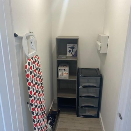 Stylish Pontcanna Flat Near City Centre カーディフ エクステリア 写真