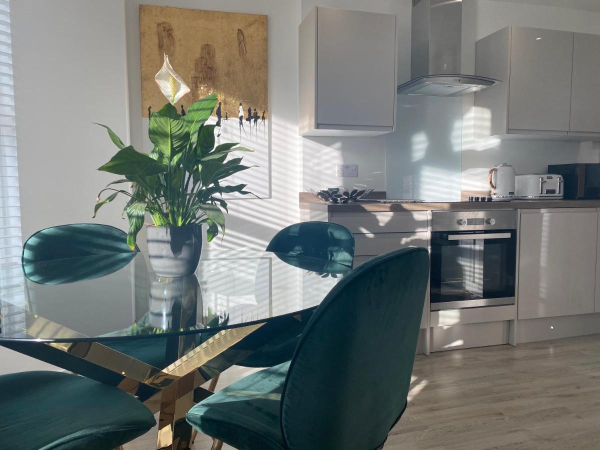 Stylish Pontcanna Flat Near City Centre カーディフ エクステリア 写真