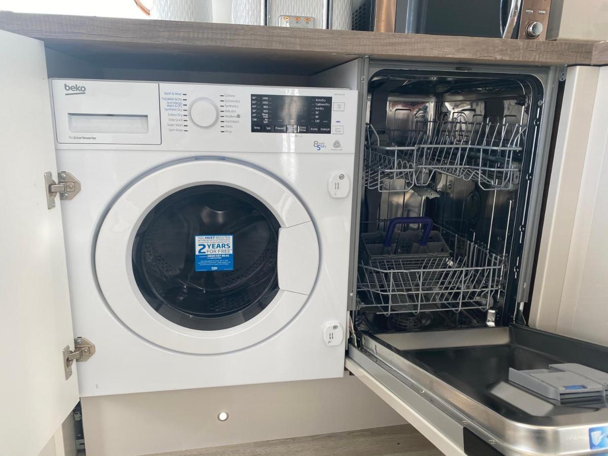 Stylish Pontcanna Flat Near City Centre カーディフ エクステリア 写真