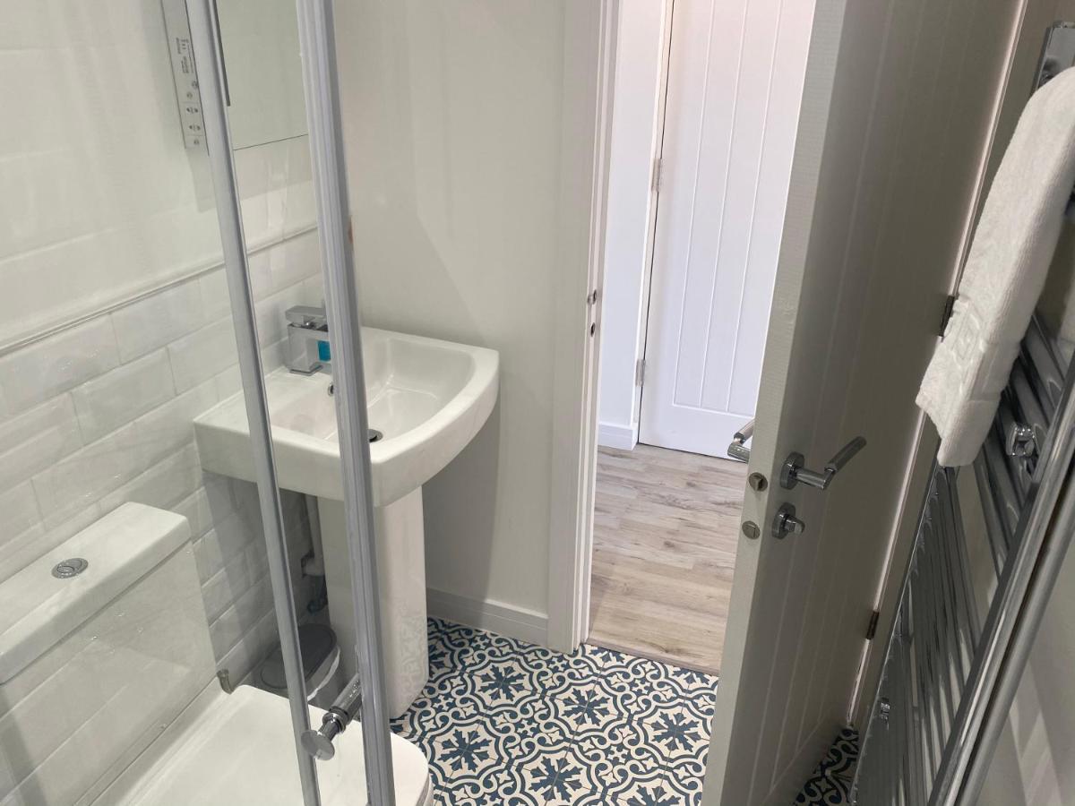 Stylish Pontcanna Flat Near City Centre カーディフ エクステリア 写真
